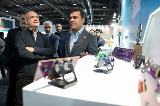 بازدید از نمایشگاه فناوری های روز آمد ایران