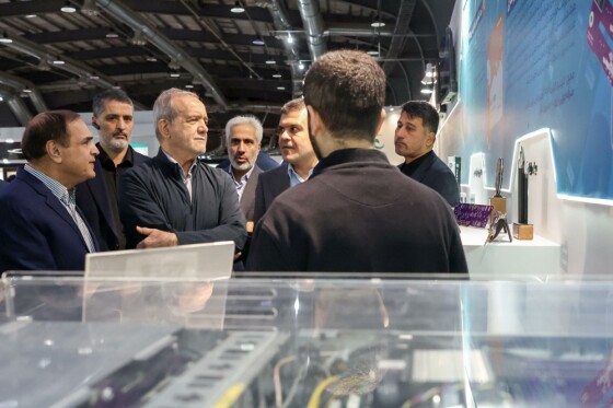 بازدید از نمایشگاه فناوری های روز آمد ایران