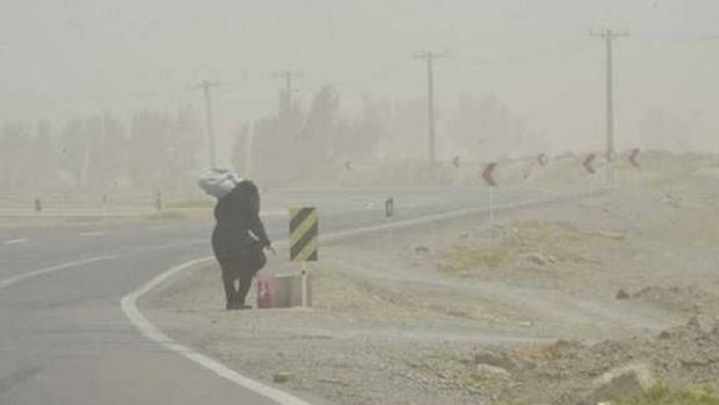 طوفانی با سرعت ۱۱۲ کیلومتر بر ساعت زابل را درنوردید