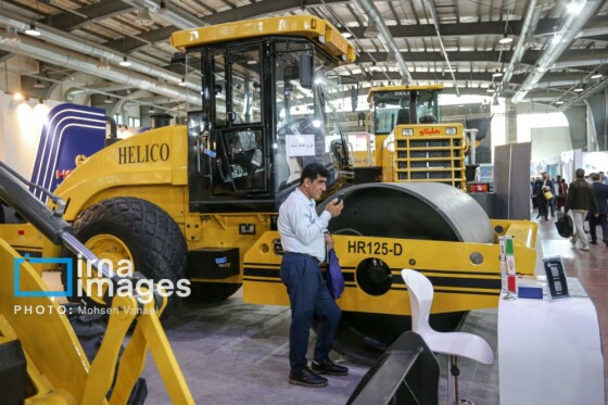 بازدید وزیر صنعت از نوزدهمین نمایشگاه بین المللی معدن