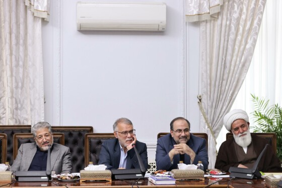 جلسه شورای عالی انقلاب فرهنگی