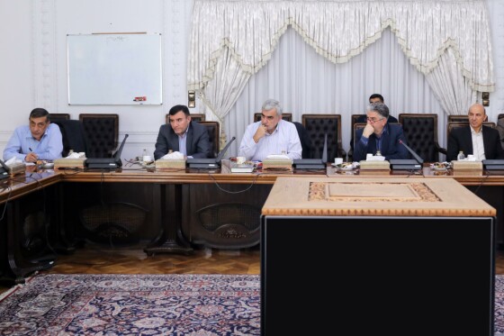 نشست ارزیابی اقدامات انجام شده در راستای اجرای طرح پزشک خانواده و نظام ارجاع