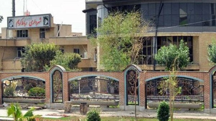 وقوع انفجار مقابل شهرداری رباط‌کریم/ فرماندار: این حادثه در دست بررسی است