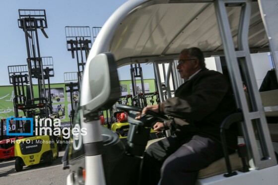 بازدید وزیر صنعت از نوزدهمین نمایشگاه بین المللی معدن