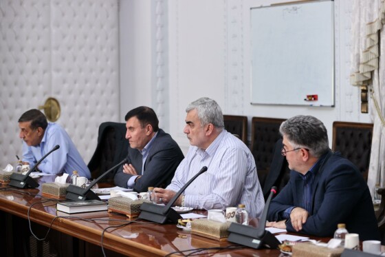 نشست ارزیابی اقدامات انجام شده در راستای اجرای طرح پزشک خانواده و نظام ارجاع