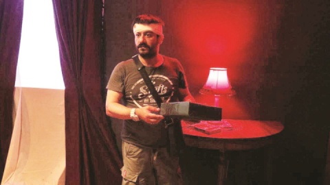 نوآر، کوتاه و کاملاً سوررئال