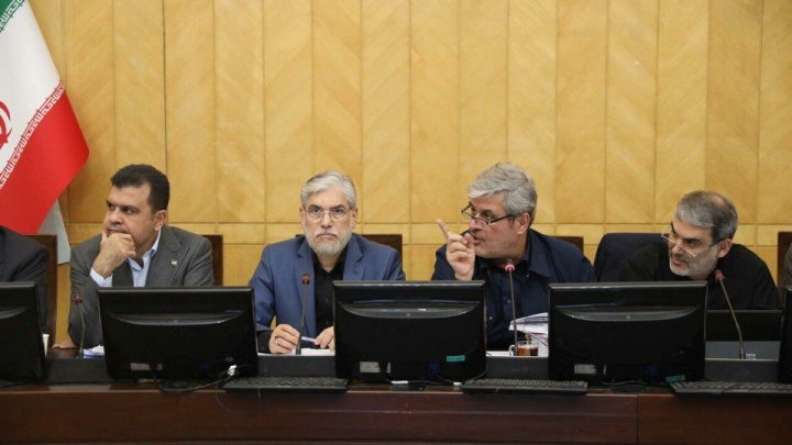 بررسی عملکرد وزارتخانه‌های آموزش، علوم و ارتباطات در کمیسیون برنامه با حضور وزرا