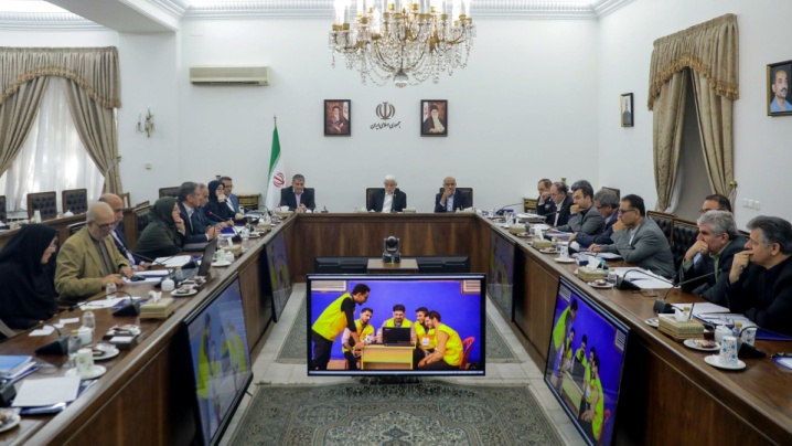 عارف: تمرکز دولت بر فناوری‌های پیشرفته، مهارت آموزی و آموزش‌وپرورش است