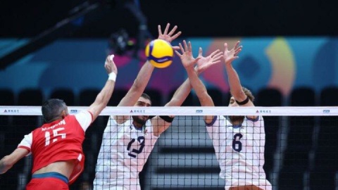 کاپیتان تیم ملی والیبال: از دست دادن صابر روی تیم اثرگذاشت/ حاجی‌پور: دو ست را به داور باختیم