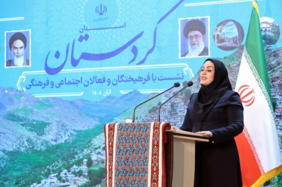 نشست دکتر مسعود پزشکیان با فرهیختگان و فعالان اجتماعی و فرهنگی استان کردستان