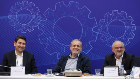 نماهنگ | با تغییر نگاه می‌توانیم بمانیم و ایران را بسازیم