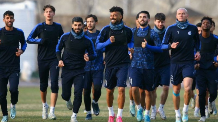 استقلال به استراحت رفت