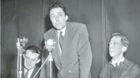 نویسندهای که پروندهاش همواره باز است