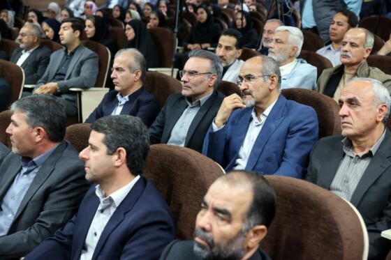 نشست دکتر مسعود پزشکیان با فرهیختگان و فعالان اجتماعی و فرهنگی استان کردستان