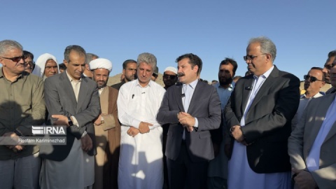 آغاز عملیات ساخت ۱۳۰۰ کلاس درس استاندارد در سیستان و بلوچستان با حضور معاون رئیس‌جمهور