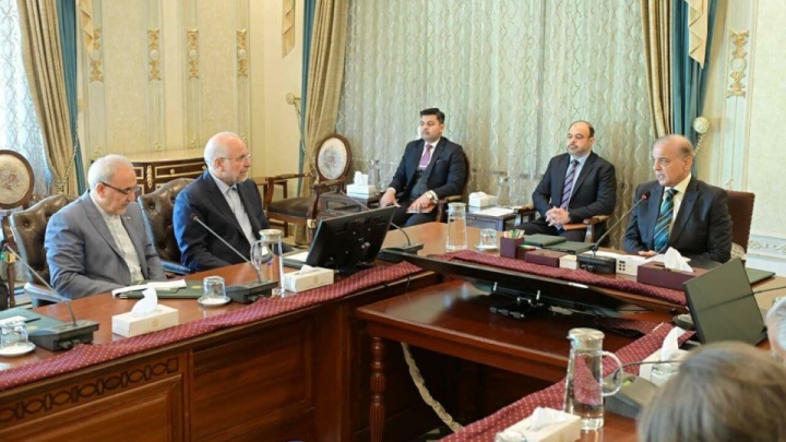 تاکید قالیباف بر توسعه همکاری‌ها با پاکستان/ آمریکا مخالف پیشرفت کشورهای اسلامی است