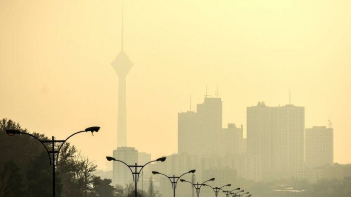 هوای تهران آلوده است