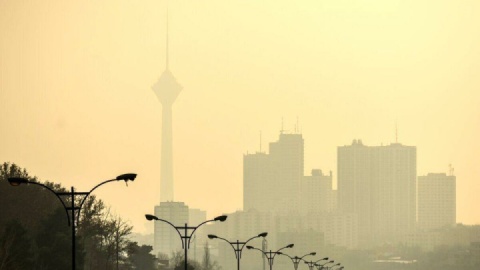 هوای تهران آلوده است