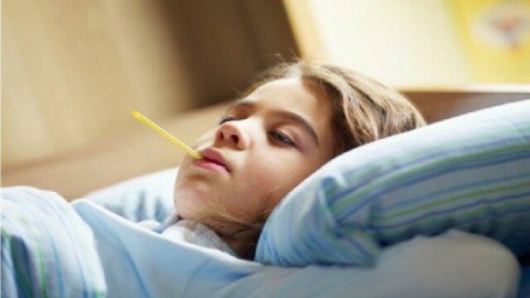 سرما، فصل پرخطر برای کودکان / هشدار به والدین درباره واکسیناسیون و علایم بیماری