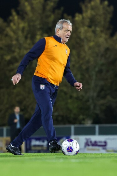 دیدار با بازیکنان و کادر فنی تیم ملی فوتبال