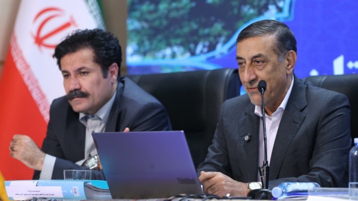 کوچک‌سازی دولت از دستور کار خارج نشده است