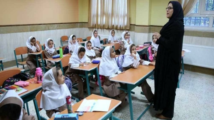 صلاحیت اخلاقی همه معلمان بررسی می‌شود