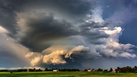 فیلم / تکذیب شایعه «ابردزدی» از ایران؛ جابجایی ابرها هنوز در توان بشر نیست