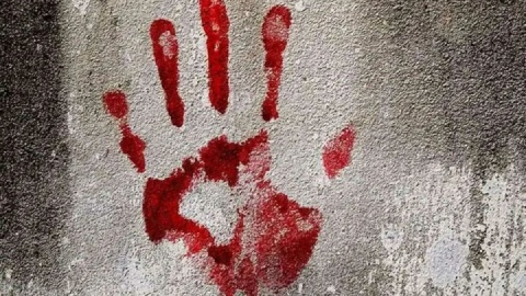 پلیس در تعقیب عاملان قتل پیرمرد اهری