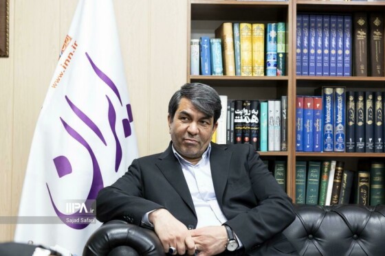 بازدید استاندار کرمان از روزنامه ایران