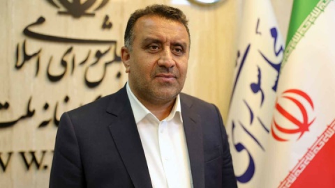 بهرامی سیف‌آبادی: توسعه نیروگاه‌های تجدیدپذیر نقطه قوت دولت چهاردهم است