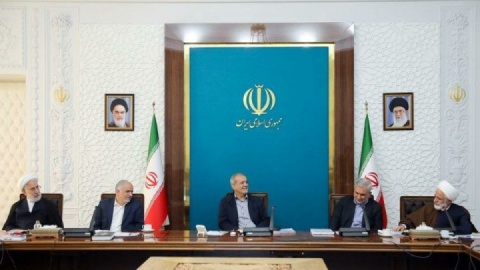 پیشقدم شدن دولت در اجرای حقوق شهروندی