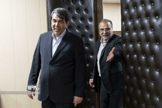 بازدید استاندار کرمان از روزنامه ایران