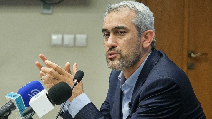 وزیر اقتصاد: سرمایه های مردم و بنگاه های اقتصادی در صندوق های ارزی صیانت می شود