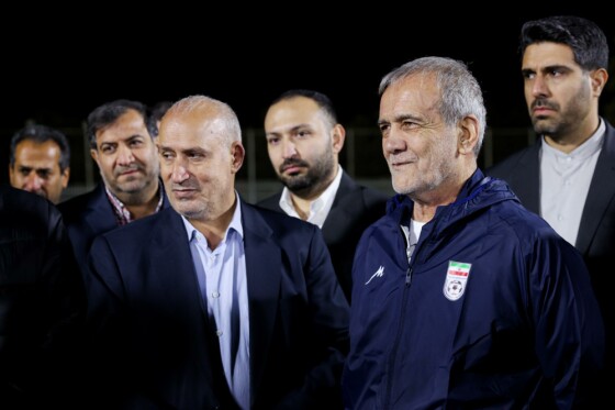 دیدار با بازیکنان و کادر فنی تیم ملی فوتبال