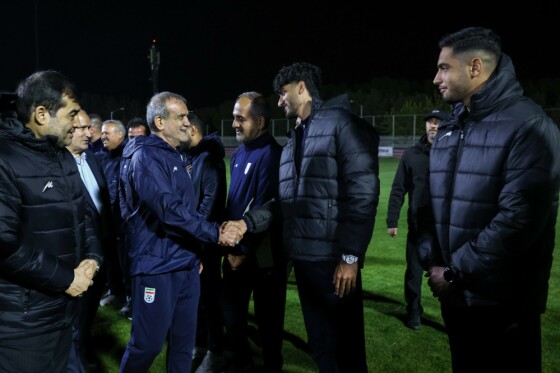 دیدار با بازیکنان و کادر فنی تیم ملی فوتبال