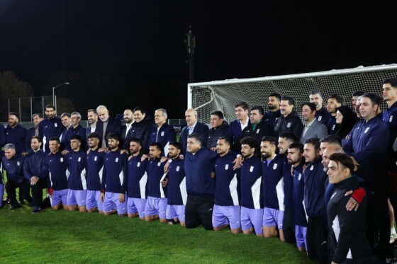 دیدار با بازیکنان و کادر فنی تیم ملی فوتبال