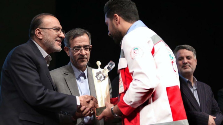 ۳۷ برگزیده چهاردهمین تندیس ملی فداکاری دانشجویی تجلیل شدند