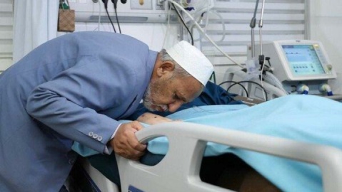 پدر صابر کاظمی: پیام تسلیت رهبر معظم انقلاب برای ما قوت قلب و آرامش‌بخش بود