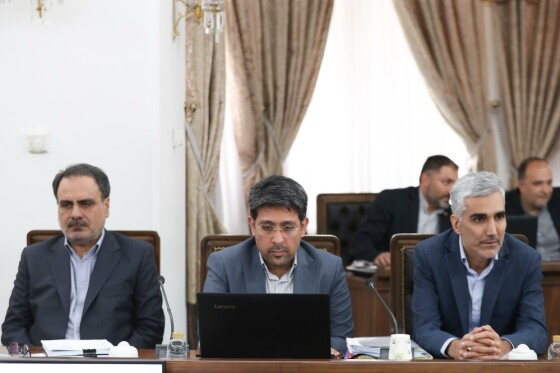 جلسه بررسی برنامه‌های افزایش تولید و رفع ناترازی‌ها در حوزه انرژی