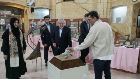 صالحیامیری: تسهیلات کمبهره و گسترش بازار فروش، محور برنامههای توسعه صنایعدستی است