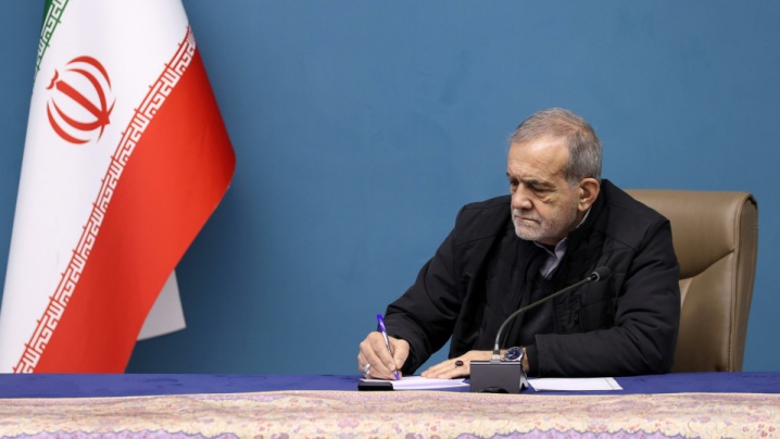 هیچ نهادی برای ساخت آینده ایران مهمتر از مدرسه نیست