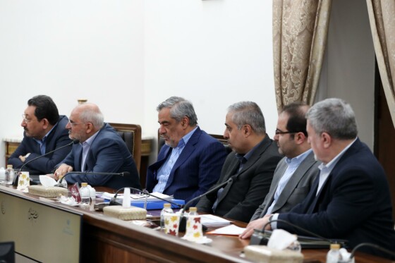 جلسه بررسی برنامه‌های افزایش تولید و رفع ناترازی‌ها در حوزه انرژی