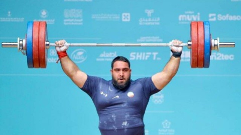 وزنه‌بردار فوق سنگین به دو برنز دست یافت