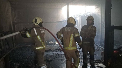 آتش‌سوزی برج مسکونی در تهران؛ ۷۰ نفر نجات یافتند