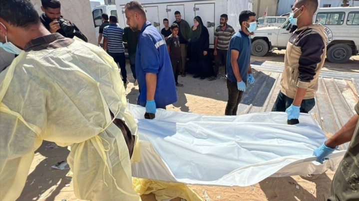 تحویل پیکر ۱۵ شهید فلسطینی در چارچوب مرحله تازه تبادل اسرا