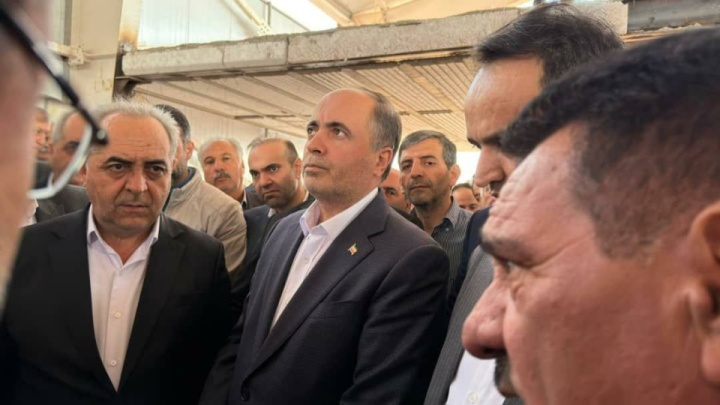 بازدید وزیر جهاد کشاورزی از کارخانه نیمه‌تمام اسانس و عرقیات گیاهی تسوج