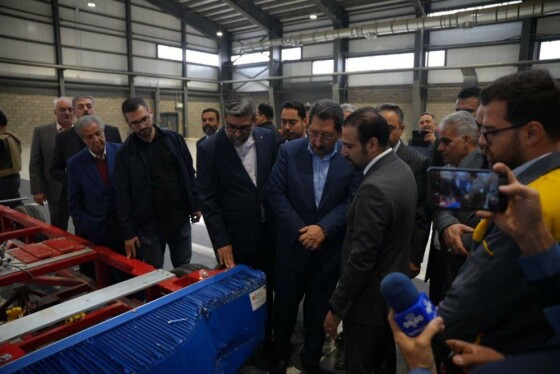 بازدید وزیر صمت از مرکز آزمایش کامل تصادف خودرو