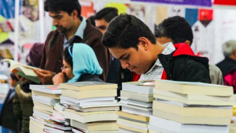 نمایشگاه هفته کتاب اصفهان شروع به کار کرد