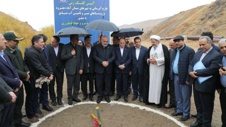 کلنگ طرح آبرسانی بستان‌آباد، هشترود و صنایع از سد کلقان زده شد