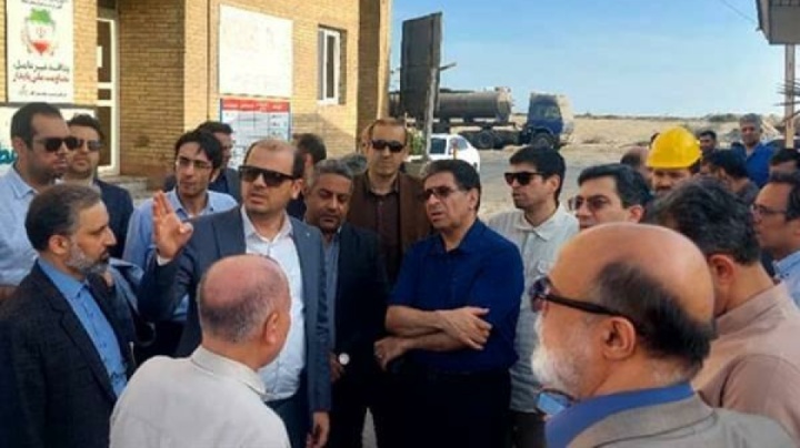 بازدید مدیرعامل شستا از پایانه صادراتی نفت پاسارگاد در بندر شهید رجایی